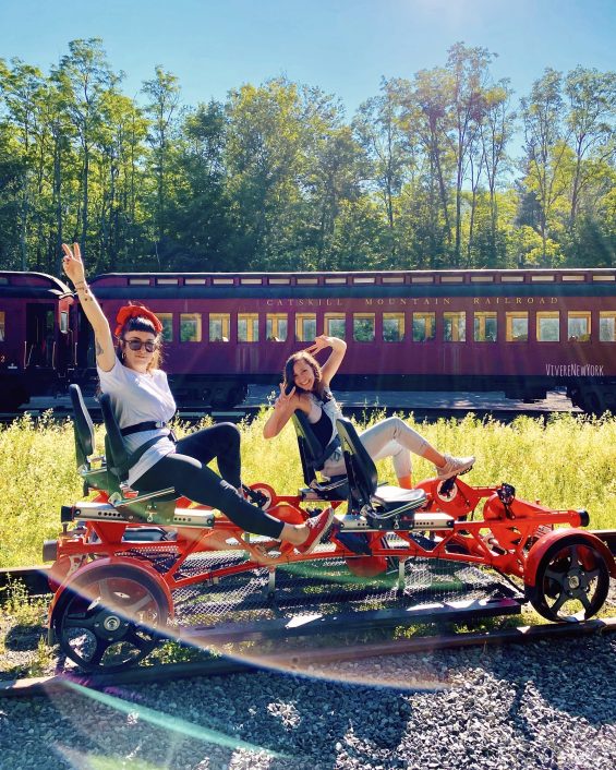 Rail Explorers: riding the rails surrounded by nature