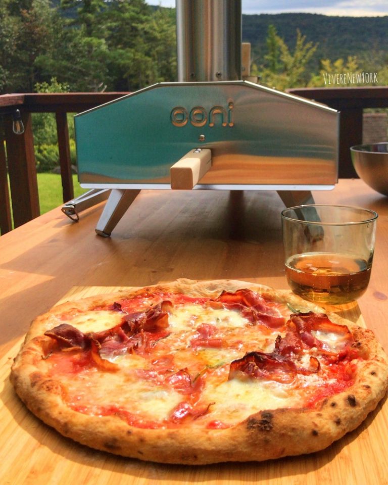 Making Neapolitan Pizza in the backyard