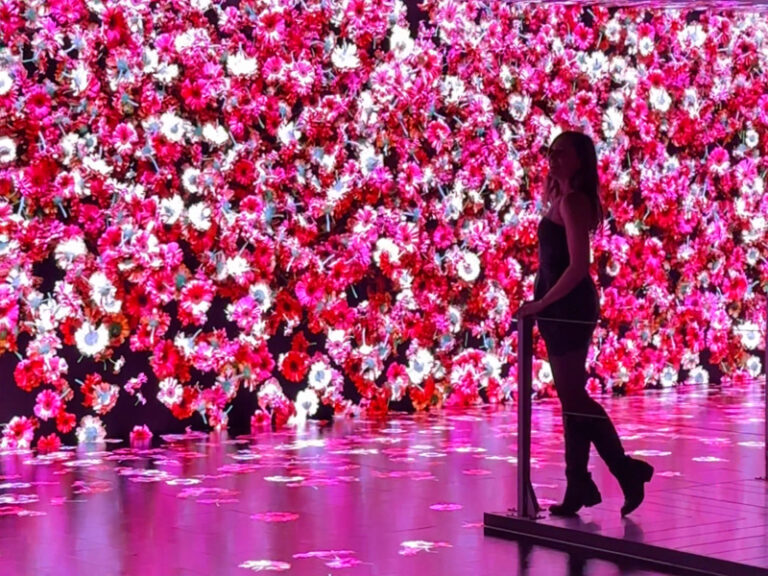 Bloomtanica: the new must-see immersive floral experience in NYC is FREE!!!