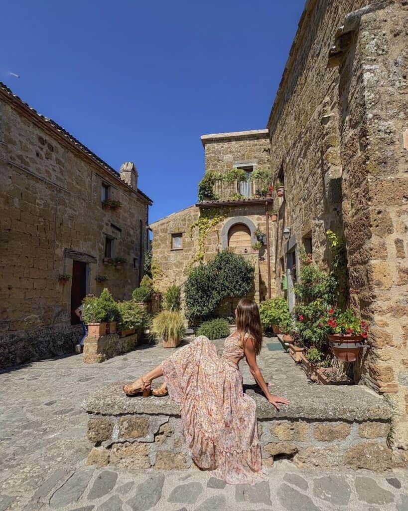 Vision board reflection prompts focused on gratitude and personal growth